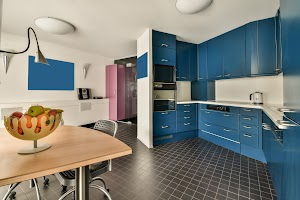 modern-spacious-dining-room-2025-02-10-10-52-31-utc.jpg
