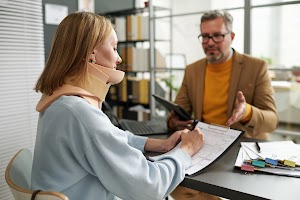 woman-with-injury-filing-insurance-documents-2025-03-18-22-23-31-utc.jpg