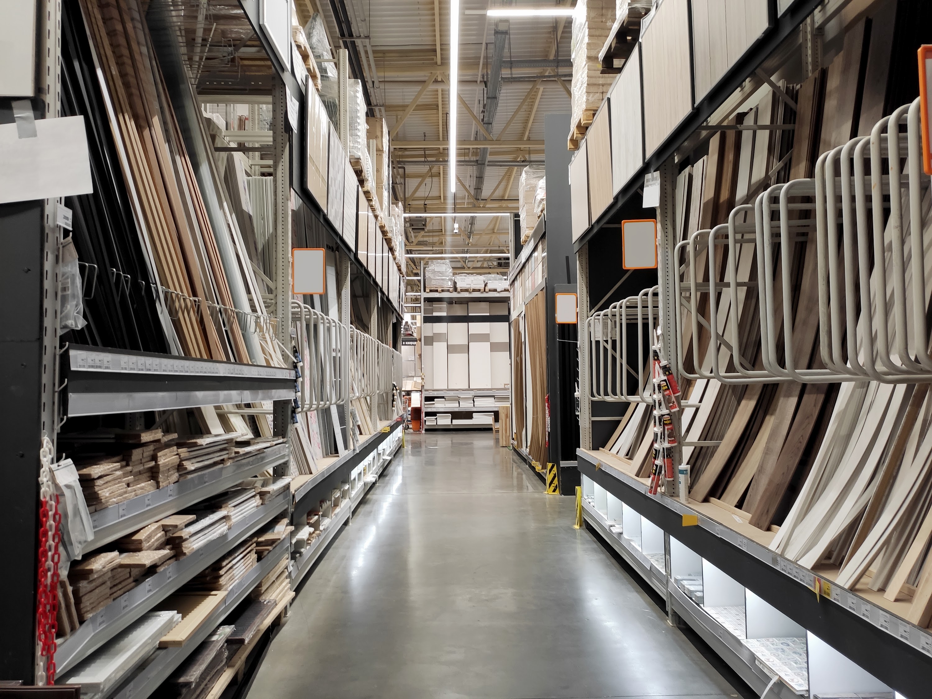 warehouse-aisle-of-building-materials-hardware-st-2025-01-10-03-30-10-utc.jpg