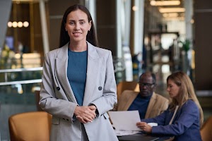 businesswoman-having-meeting-with-her-colleagues-2025-02-11-18-51-53-utc.jpg
