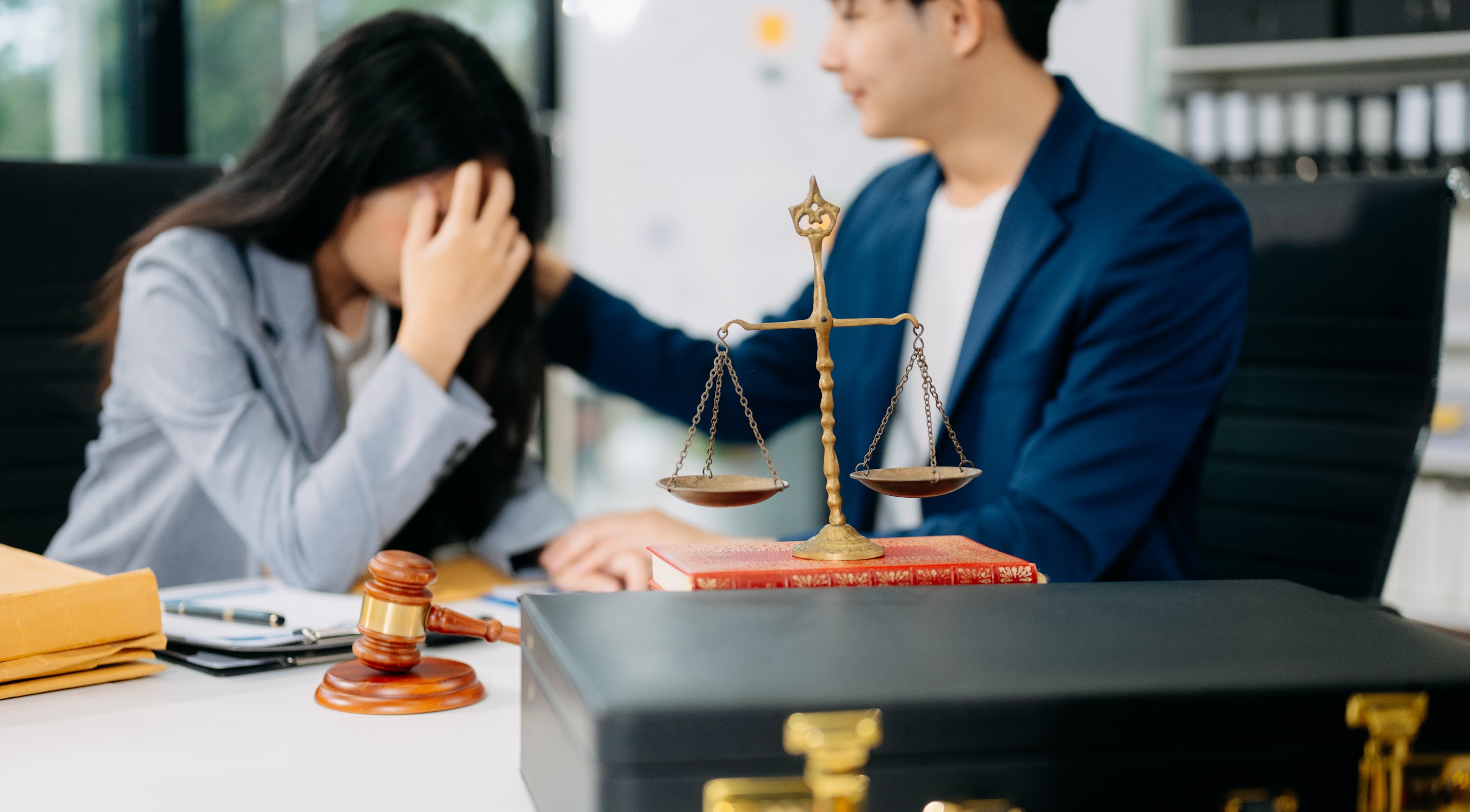 judge-gavel-with-scales-of-justice-business-and-l-2025-05-06-02-31-48-utc.jpg