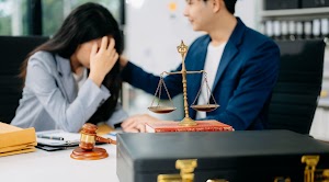 judge-gavel-with-scales-of-justice-business-and-l-2025-05-06-02-31-48-utc.jpg