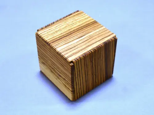 324 Step Super Cubi Japanese Puzzle Box - Image 1