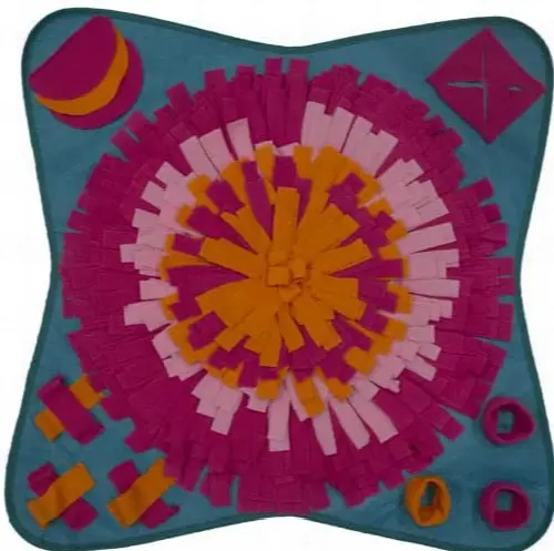 BATRC LYNLYN Sniff Pad Dog Puzzle Toys Toys Foraging Interactive Feed Game for Boredom Pet Smell Pad Flower Fleece - Image 1