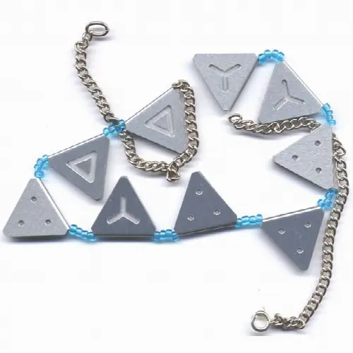 Necklace Packing Puzzle - Image 1