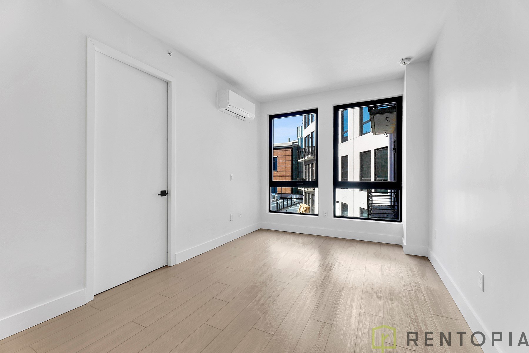 1634 Flatbush Avenue photo 3