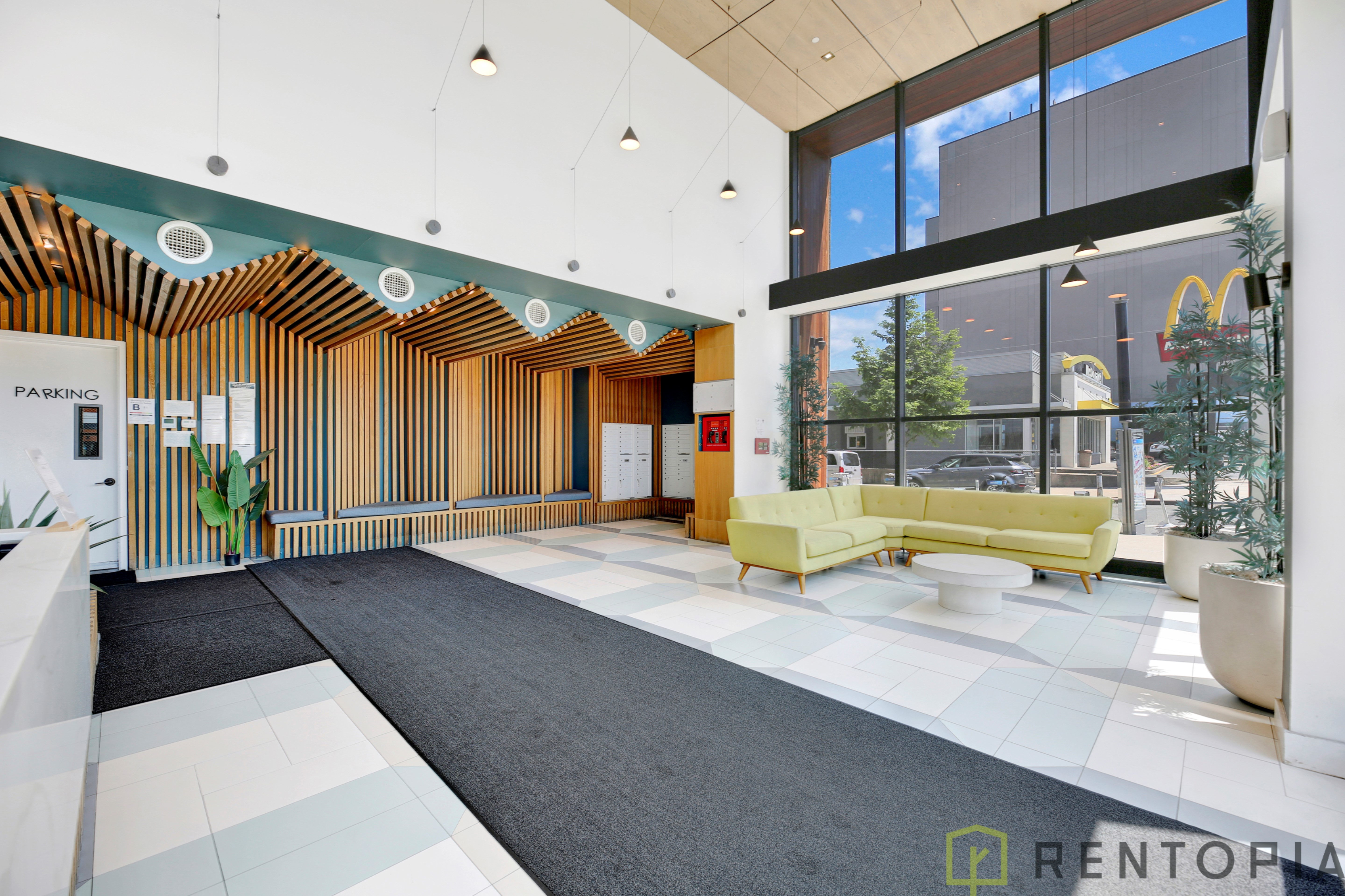 1875 Atlantic Avenue — Amenities