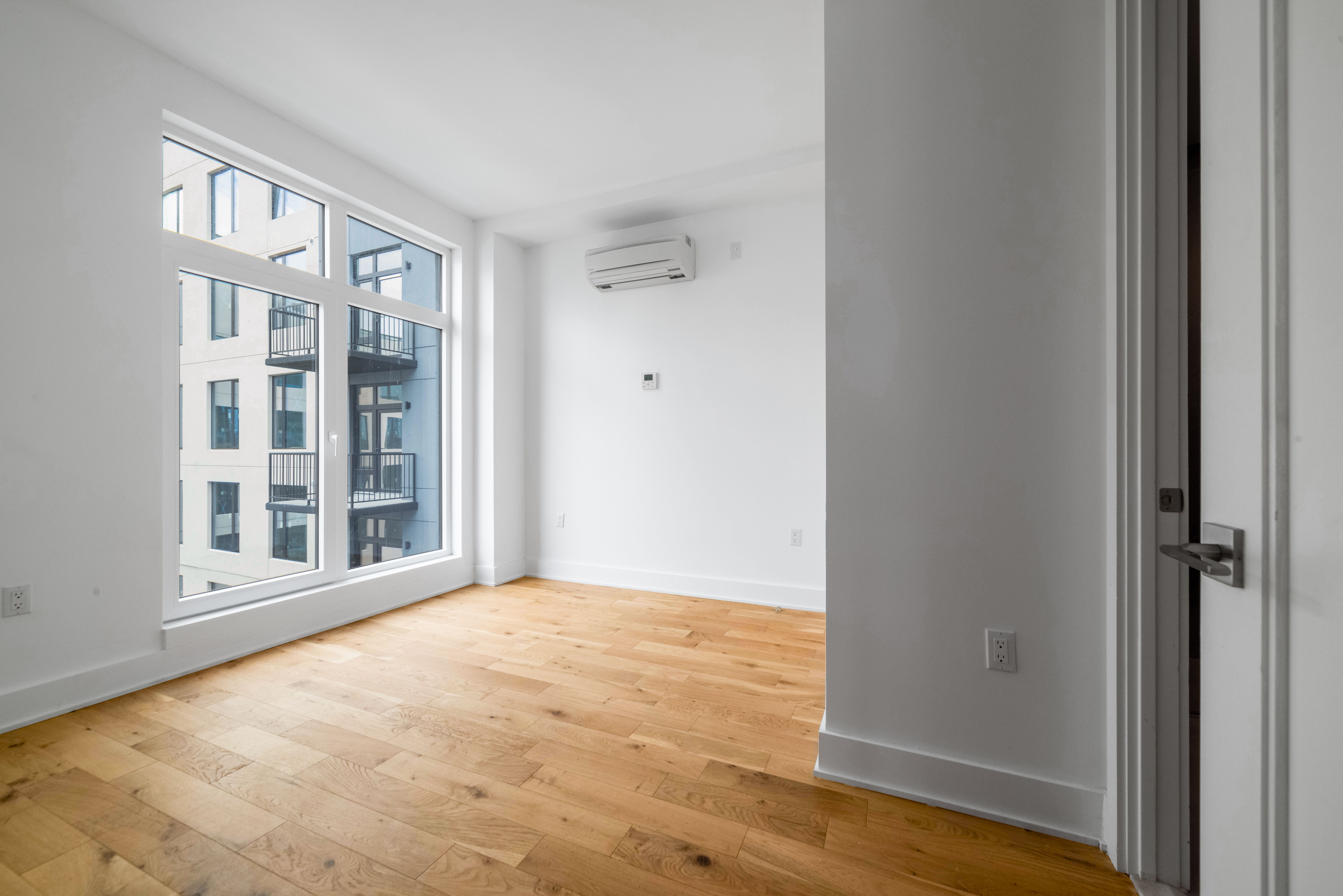 26-41 3 Street — Unit interiors