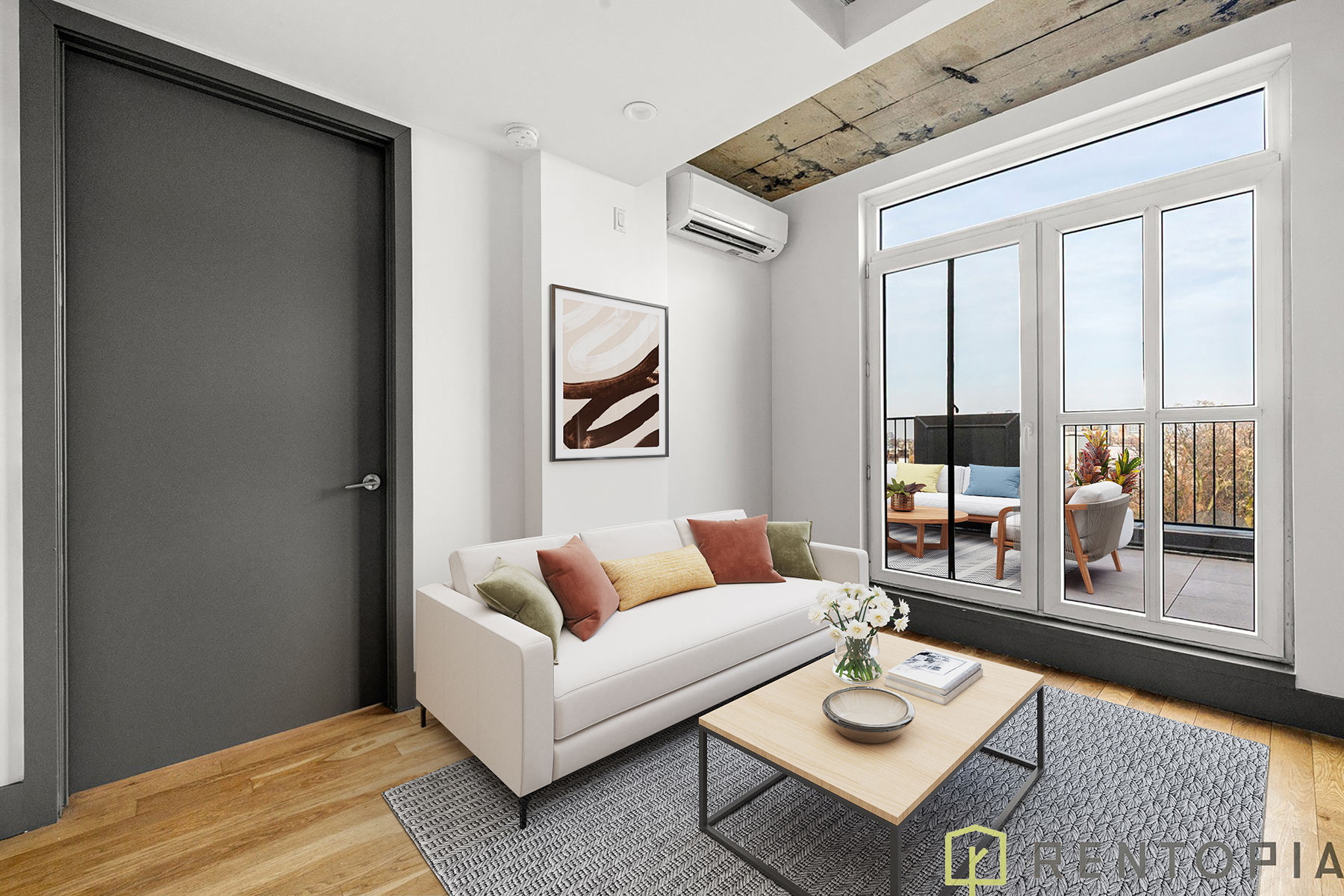 340 Evergreen Avenue — Unit interiors