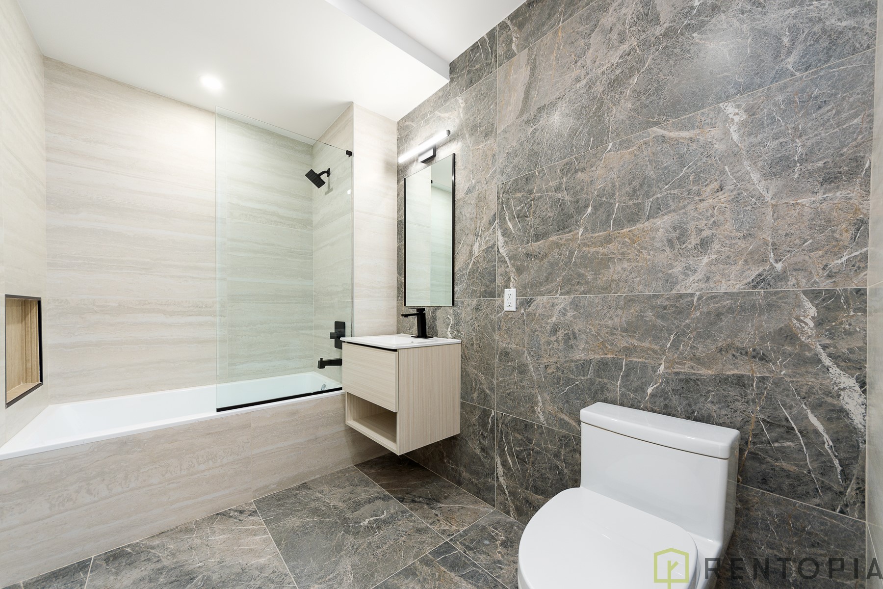 65 4 Avenue — Unit interiors