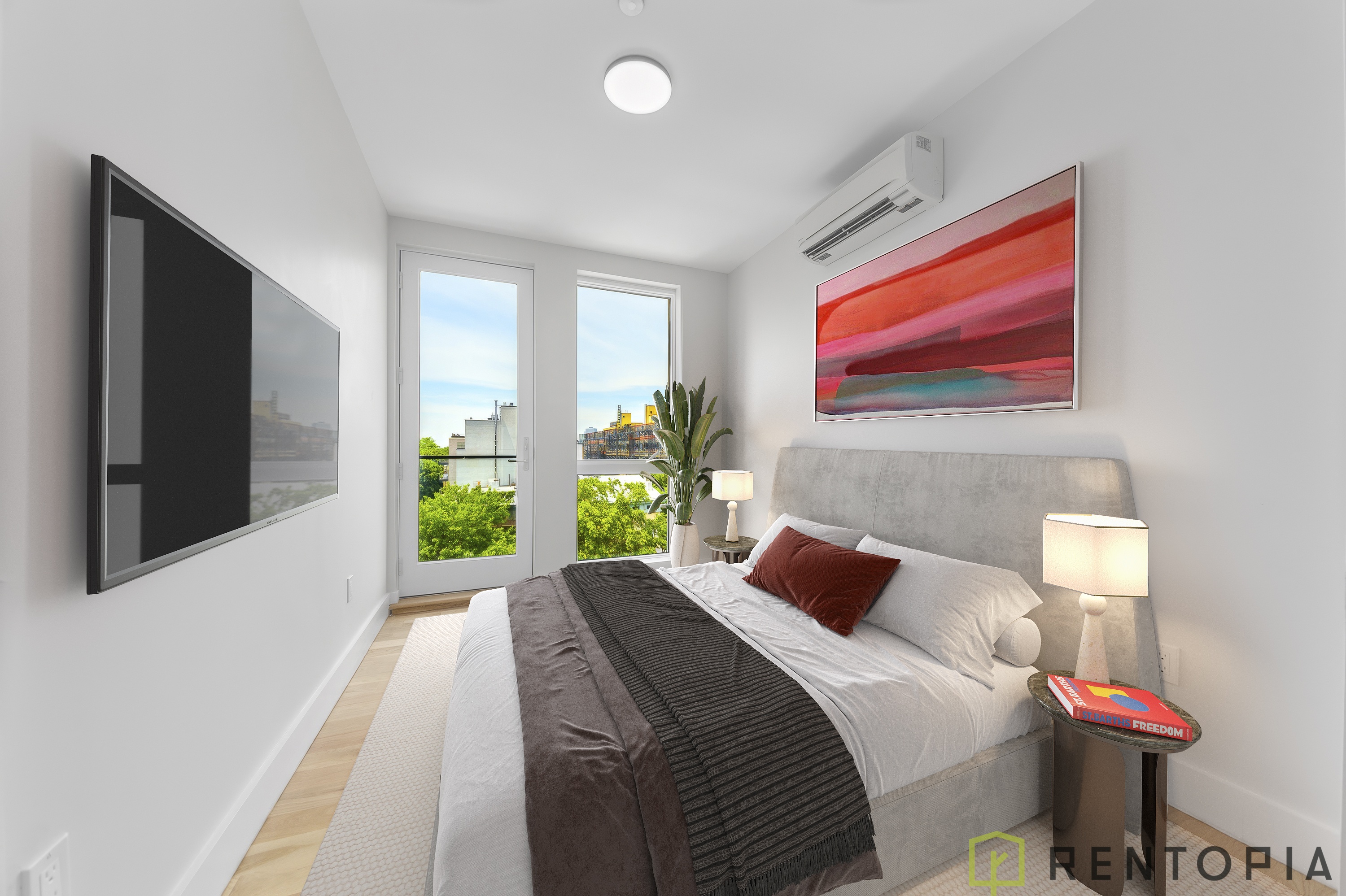 65 4 Avenue photo 2