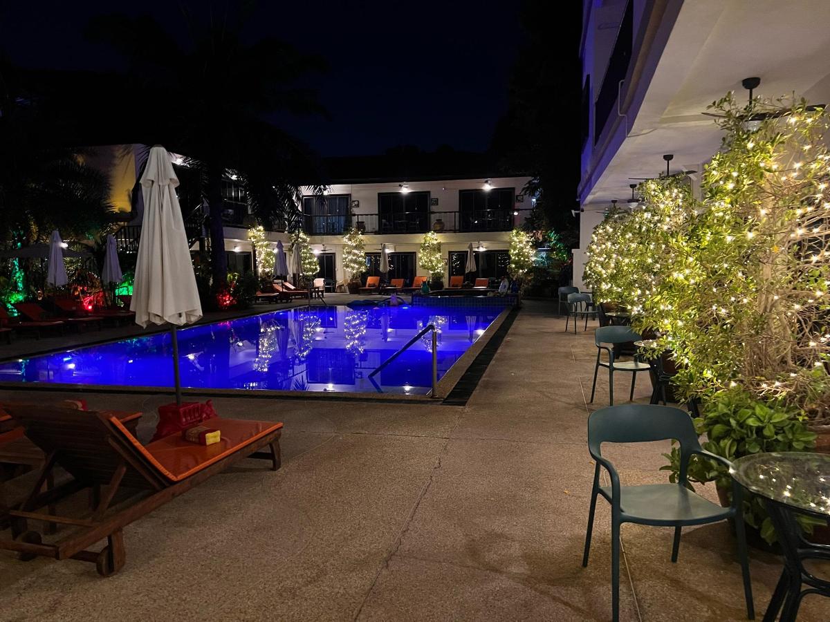 Pool view at Baan Souy Resort, Pattaya Thailand
