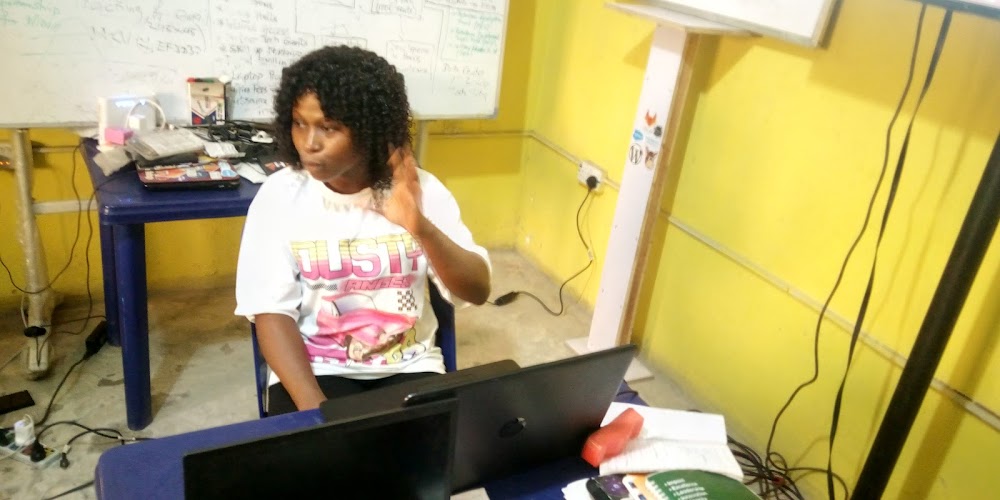 WittyHub photo 4