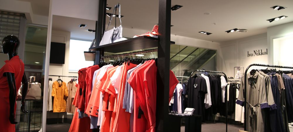 What is Visual Merchandising and How Does It Influence Consumer Behavior?