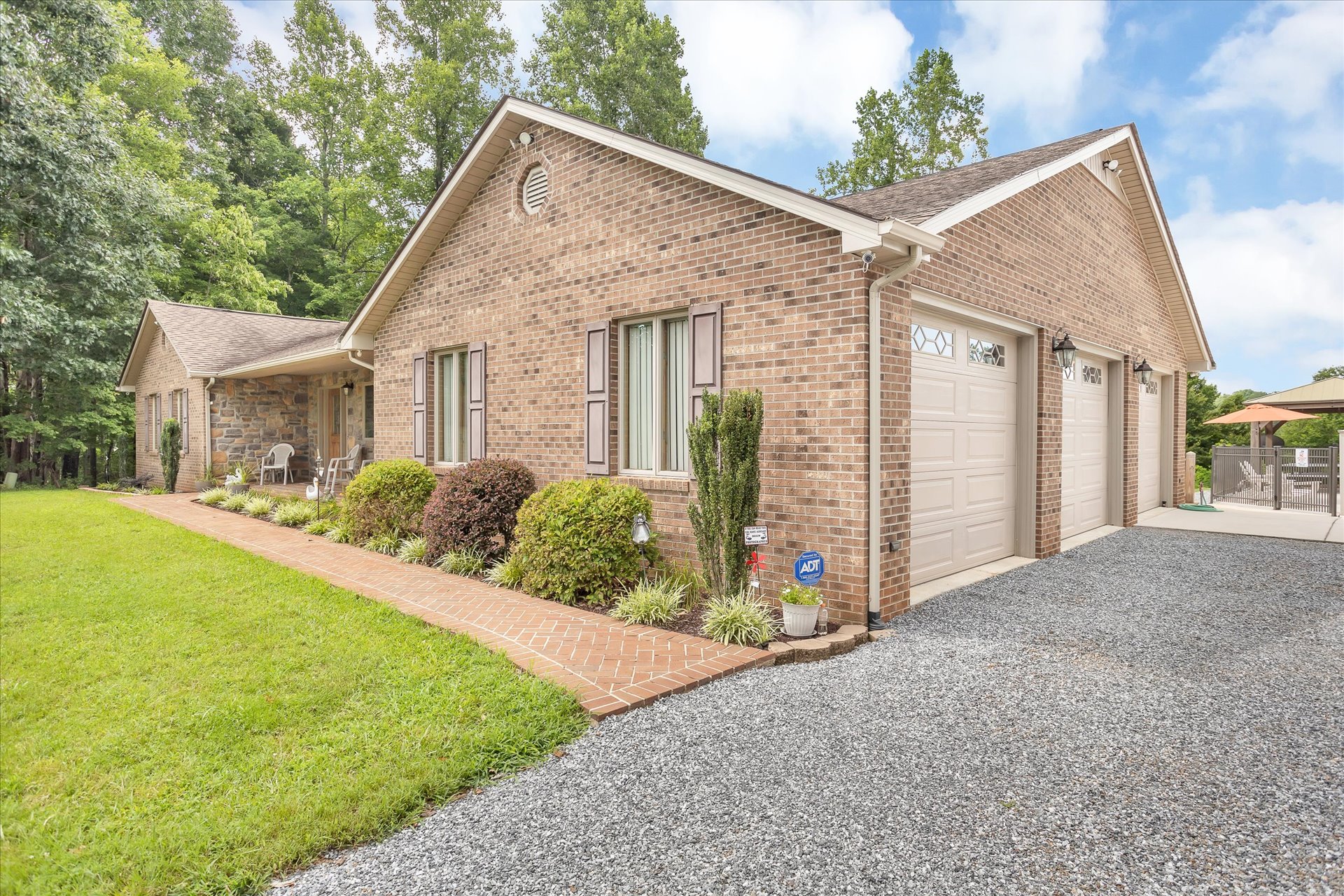 03-2305 Skyview Trail_03