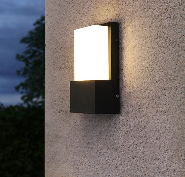 Modern Matte Black Rectangular Outdoor Wall Light Waterproof Geometric Design for Home, Garage, Front Door & Pathways
