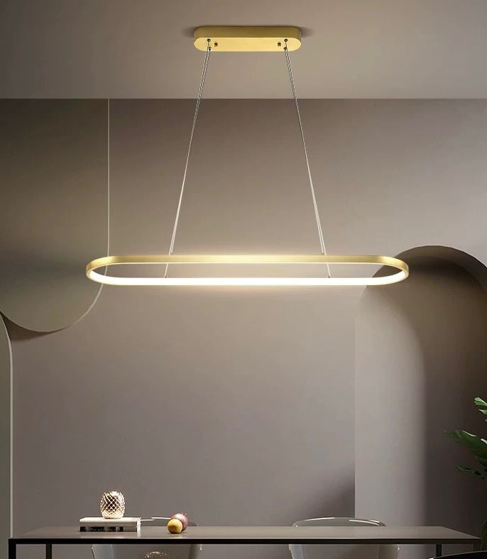 Gold Oval LED Pendant Light – Nordic Linear Chandelier for Dining Table.