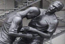 Zidane’s HeadButt immortalized as a Statue in Paris zidane_headbutt_statue