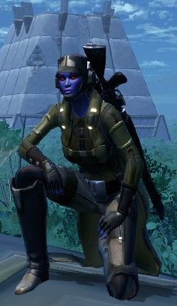 Kenzi-Forest-Scout-kneel