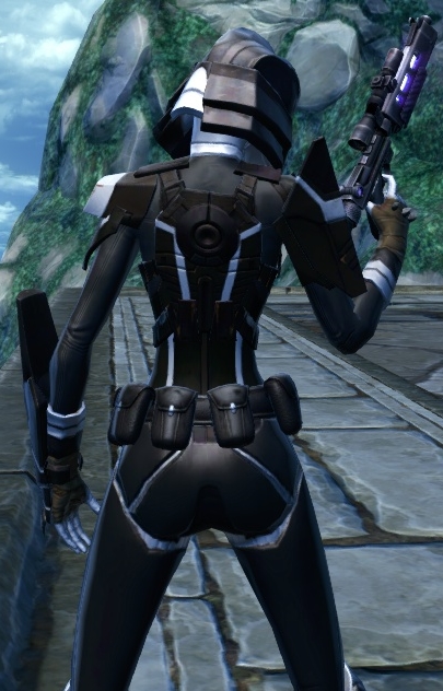BH_Back_unsheathed