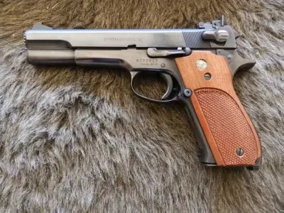 S&W Model 52-2 38 Spl MidRange 99% in the Box