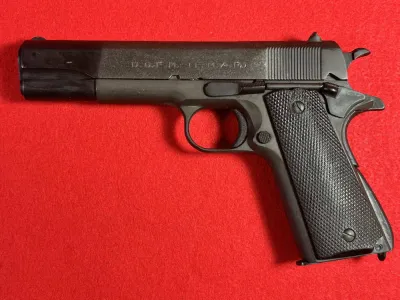 1945 DGFM-FMAP Ejercito Argentino Sistema Colt 1927 45 ACP Pistol 1911