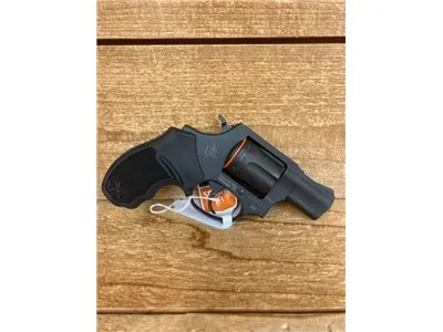 Taurus 327 Fed. 2" barrel 6 rounds