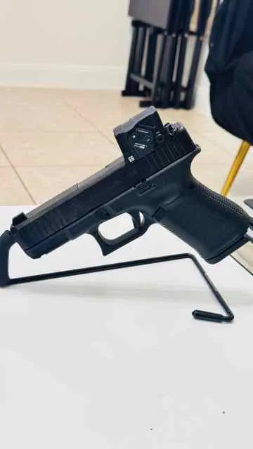 Unfired Gen 5 Glock 19 COA. for sale in Houston Texas