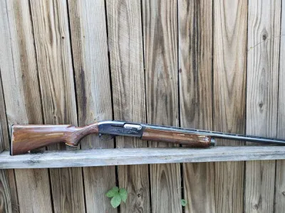 REMINGTON 1100 - SEMI AUTO 12GA - 26" - IMP CYL - EXCELLENT