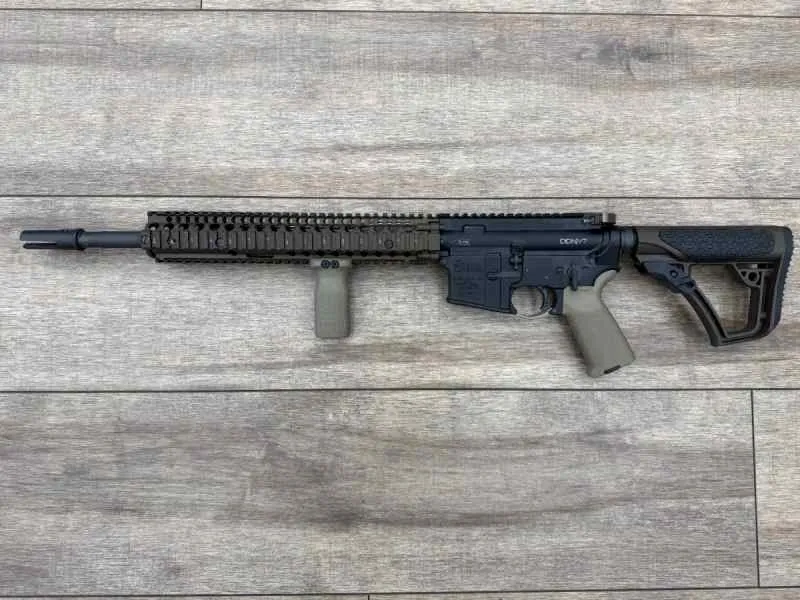 *USED* DANIEL DEFENSE DDM4V7 QUAD RAIL for sale in Houston Texas