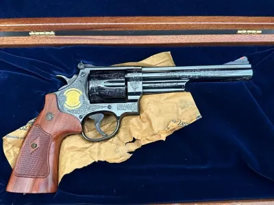S&W Revolver .44 mag limited edition 1of 50