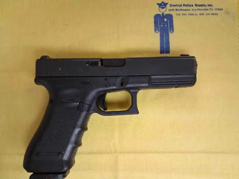 *USED* Glock 22 GEN 4 for sale in Houston Texas