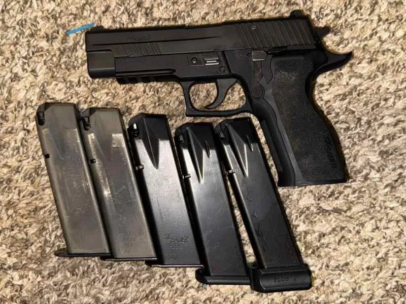 Sig Sauer P226 Enhanced Elite .40 S&W Package for sale in San Antonio Texas