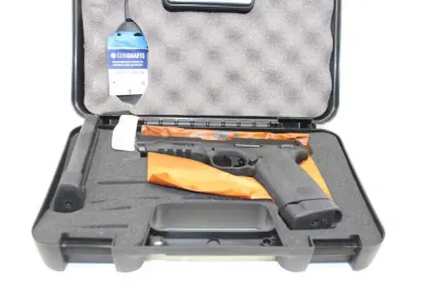 Smith & Wesson M&P22 Magnum .22 WMR 4.35" BBL 30+1 Original Box Used