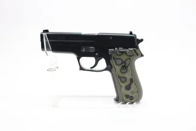 Sig Sauer P220 45ACP CAMO 7+1 Holster included Used