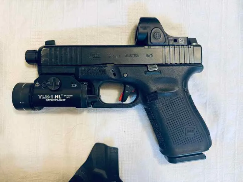 GLOCK 19 W/ TONS OF EXTRAS for sale in Fort Worth Texas
