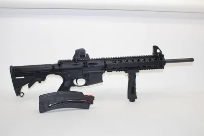 Smith & Wesson M&P 15-22 .22 LR 16 Barrel Foregrip 1-Mag USED