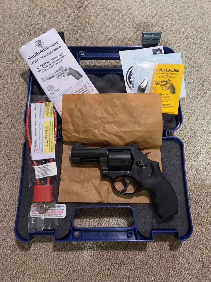 Smith and Wesson Model 396 Night Guard (2026 Lipsey's Exclusive) LIKE NEW