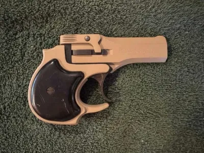 High Standard Derringer .22 Magnum