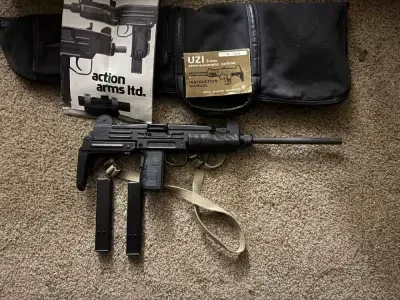 UZI Model A Carbine 9 MM