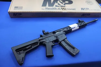 Smith & Wesson Model S&W M&P15-22 AR Rifle 22LR 16" MAGPUL Black 10213 NEW