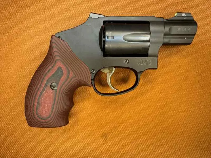 NEW IN BOX-Smith & Wesson 442 Ultimate Carry-38Spl for sale in Dallas Texas