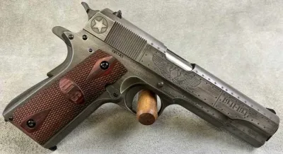 Auto-Ordnance 1911A1 Custom Fly Girls 45ACP 5" BBL W/Box *USED*