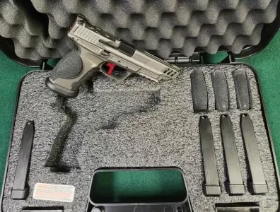 Smith & Wesson - M&P9 M2.0 Comp. - 9mm - 5" Barrel