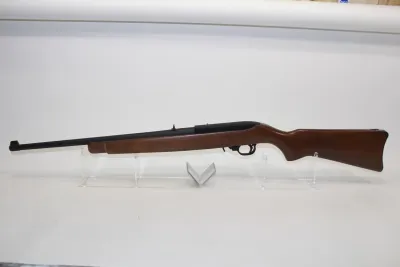 Ruger 10/22 Carbine .22 LR 18" Barrel Wood Stock 1-Mag USED