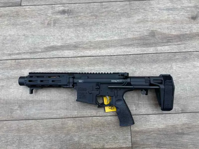 *NEW IN BOX* DANIEL DEFENSE DDM4 PDW 300BLK for sale in Houston Texas