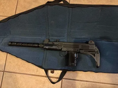 UZI Mod B 9 MM Carbine