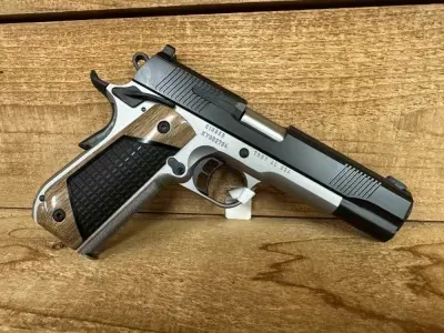 Kimber 1911 Custom Two-Tone Next Gen (OR) 9mm 3200399