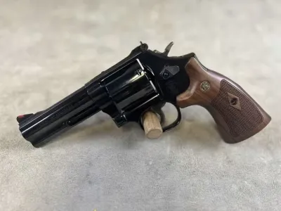Smith & Wesson 586 357 Mag 4" BBL *NEW*