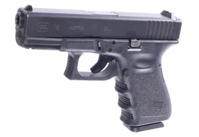 Glock 19 Gen 3 9mm Luger Semi-Auto Pistol 4.01" 15rd Black Current Bid $192.00 4d 13h | 6 Bids